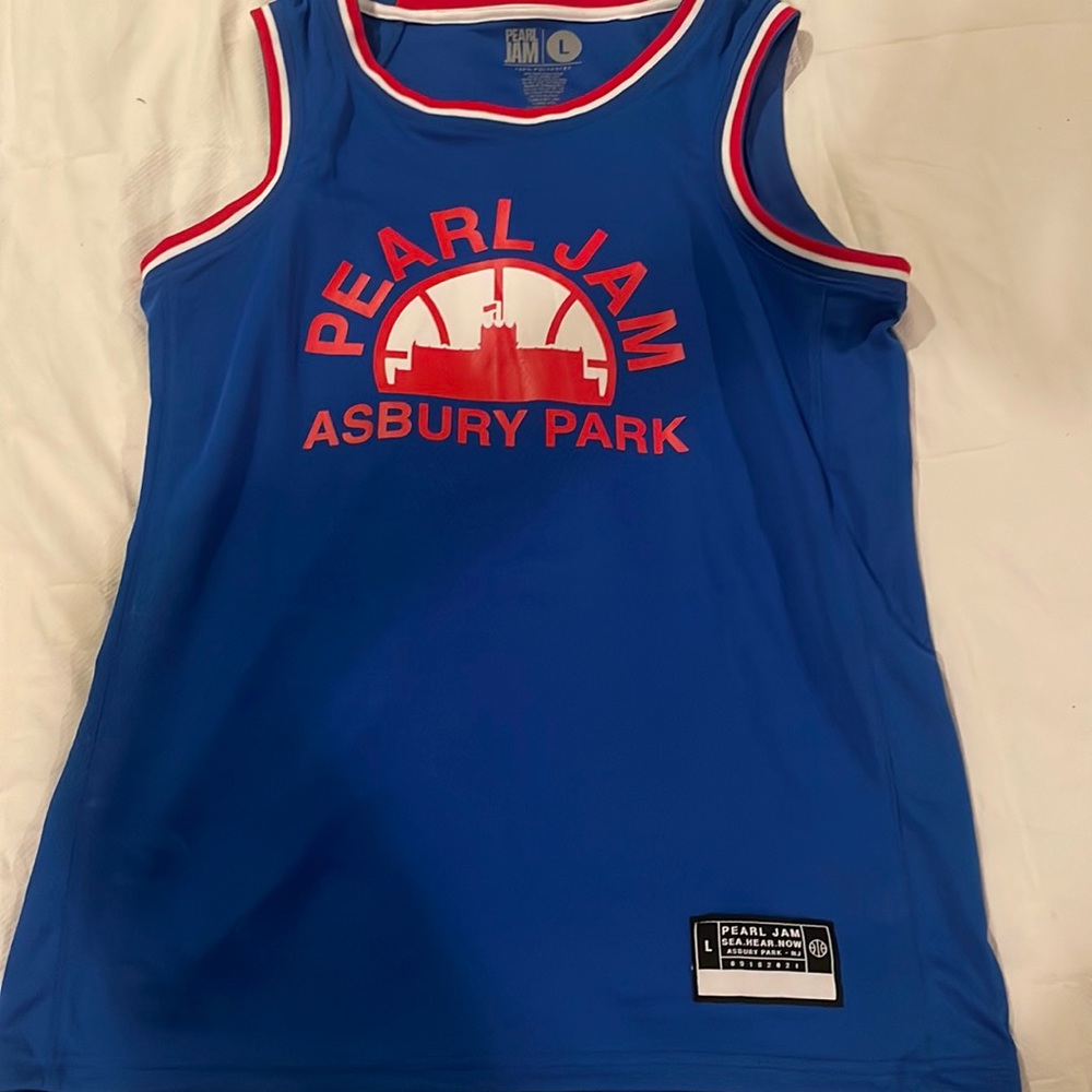 Never worn Pearl Jam jersey from see hear now tour